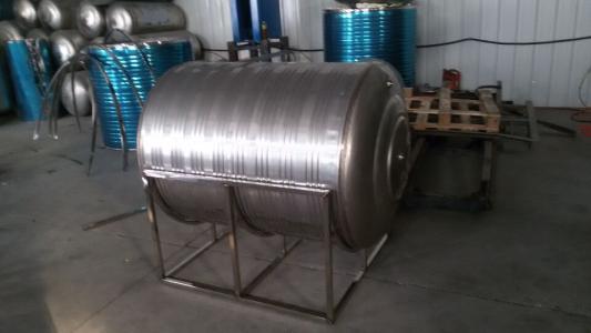 不銹鋼水箱生產設備